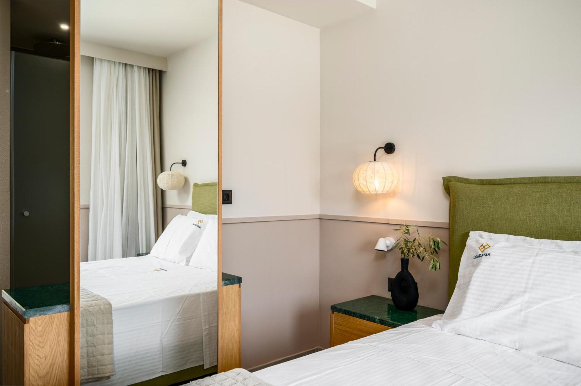 Loadstar Rooms & Suites 콘토칼리 외부 사진