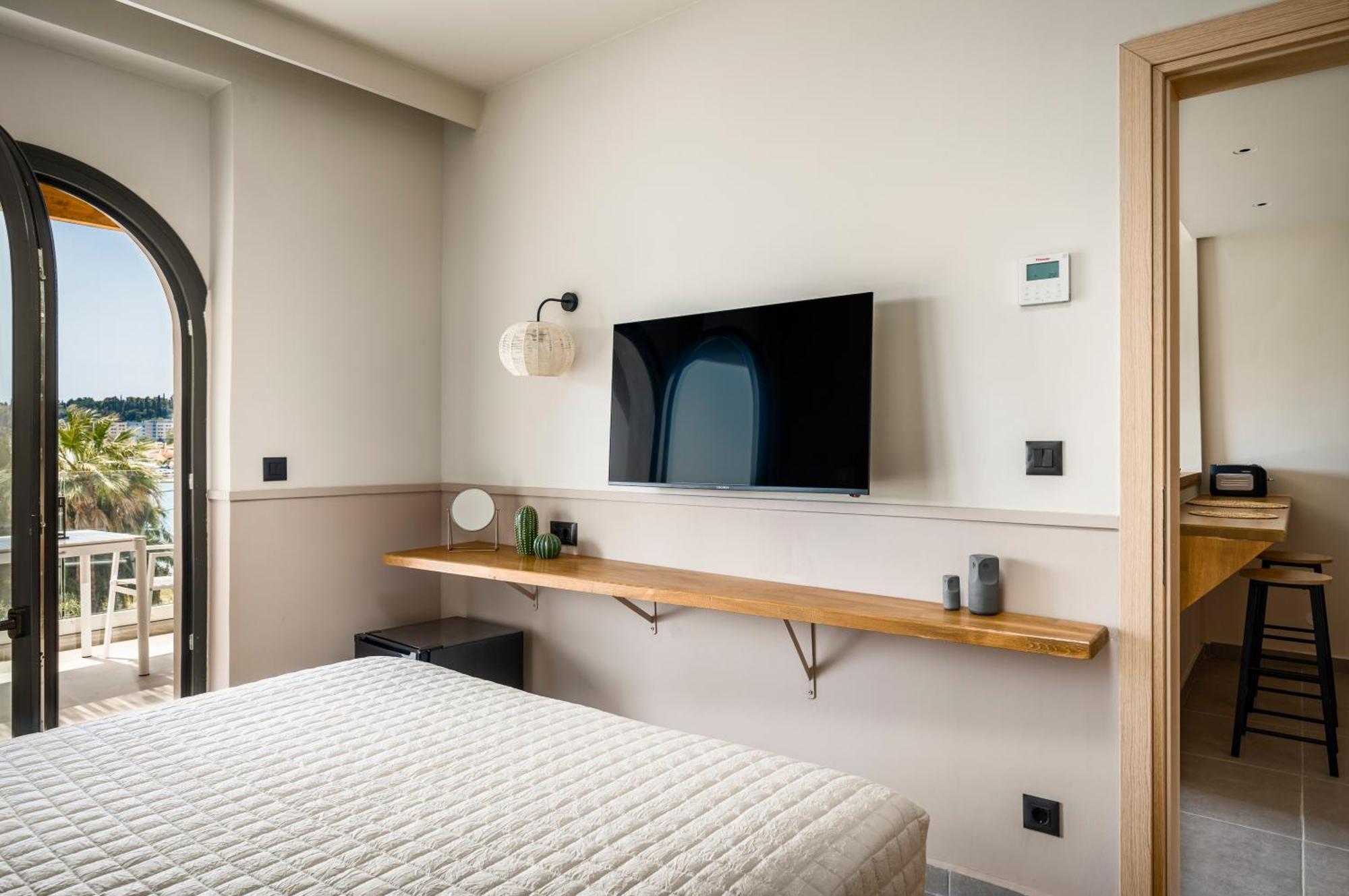 Loadstar Rooms & Suites 콘토칼리 외부 사진